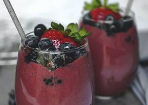 Epres és áfonyás smoothie