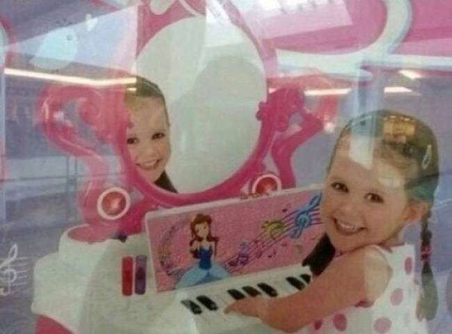 Ez a játékdoboz ijesztő! 😳