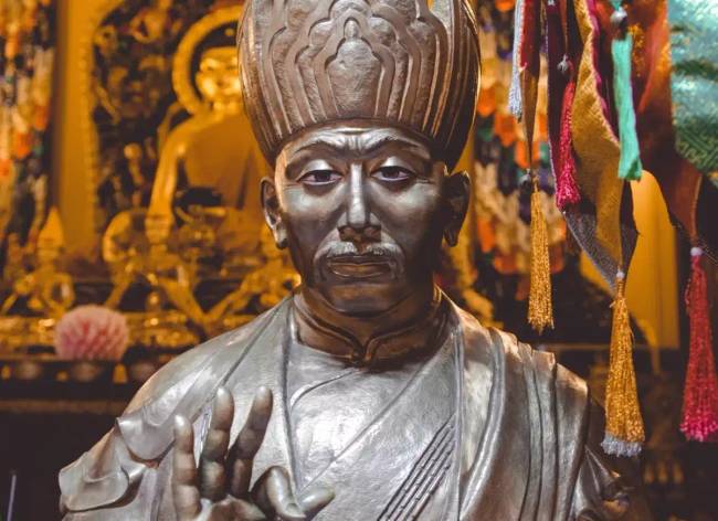 Hogyan döbbentik meg a tibeti szerzetesek a tudományt azzal, hogy a haláluk után nem indulnak bomlásnak? Egy jelenség, amelyre nincs tudományos magyarázat