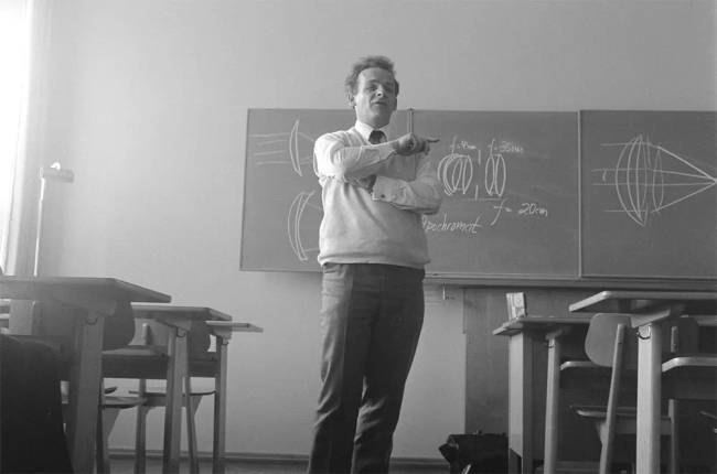 tanar retro