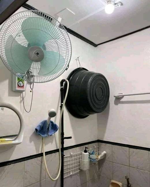 fb24025a44ac7a5a91e03f3bb3