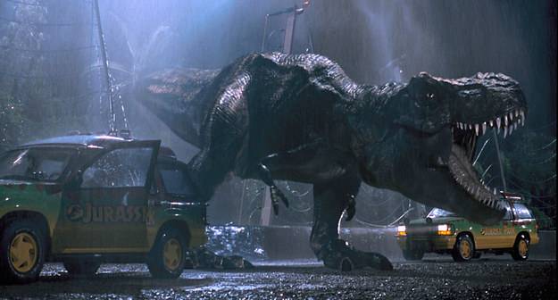 Lássuk, a Jurassic Park filmek közül vajon melyiket mentenéd meg?