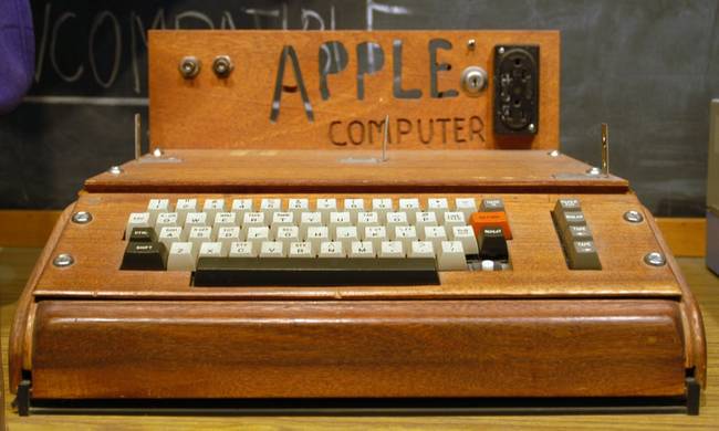 Így kezdte az Apple.