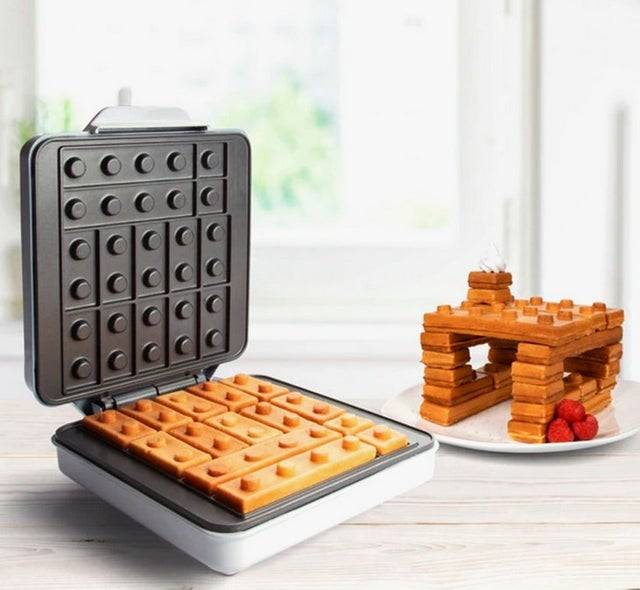 Ennek a Lego-gofri készítőnek a segítségével tökéletes gofriházak építhetők.