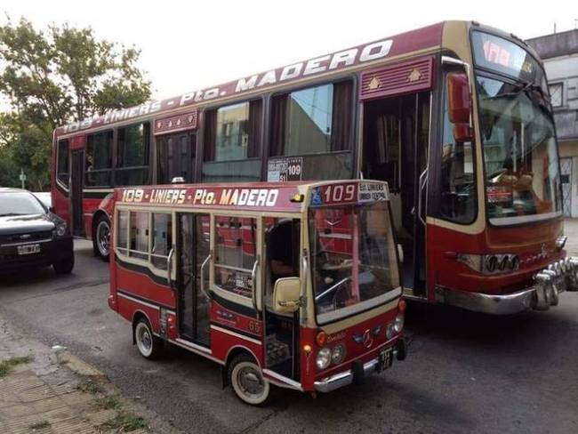 Külön busz a szülőknek és a gyerekeknek?