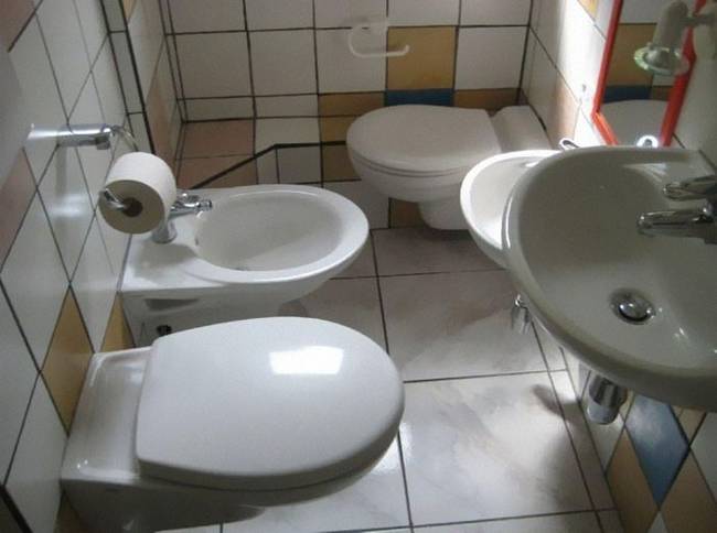 Van, aki szereti párosban csinálni, na. Ez még nem bűn.