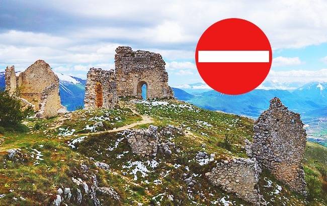 A hétköznapi emberek csak egy vár romjait láthatták ott, ahol a Roxfort valójában állt.