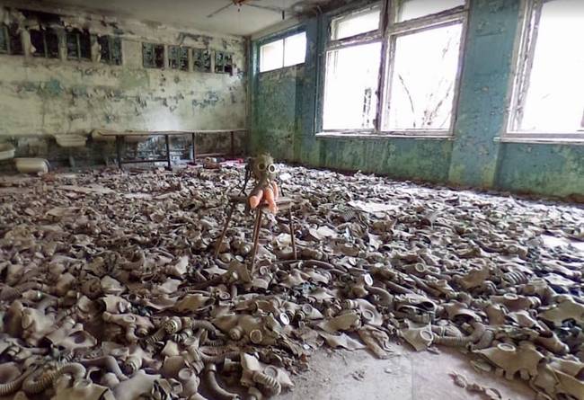 A Google Earth bátor munkatársai még az ukrán Pripjatyba is bejutottak, ahol többek között ezt a felkavaró felvételt sikerült készíteniük.
