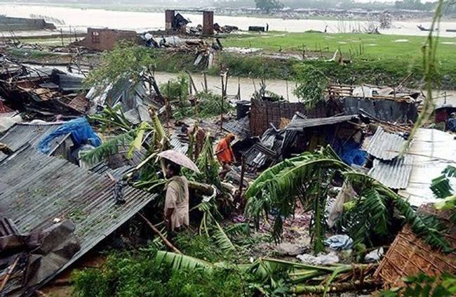 Bangladesi szőkőár péntek 13