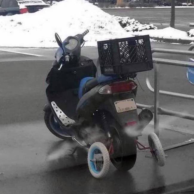 Amikor még nem teljesen megy a robogózás.