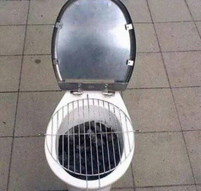Egy újabb remek módszer a vécékagylók újrahasznosításának. :D