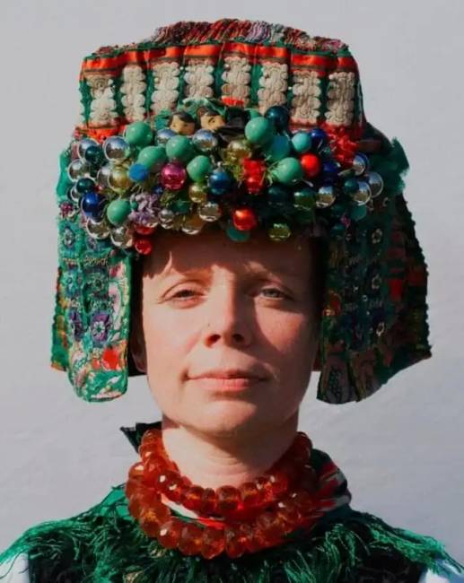 Hagyományos esküvői ruhák 013