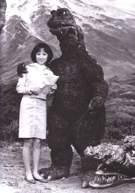 Szünet az 1954-es Godzilla film forgatásán.