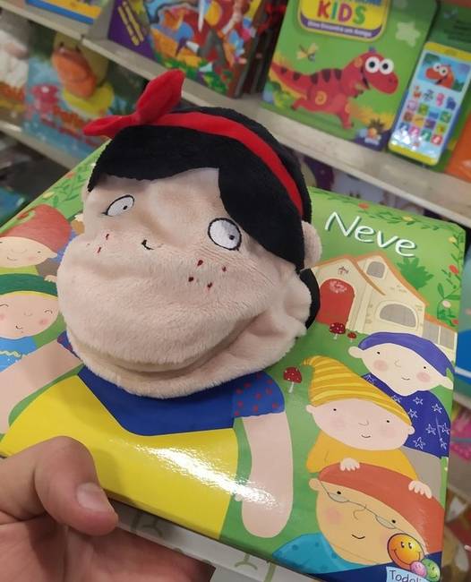 Valami nem stimmel hófehérkével.