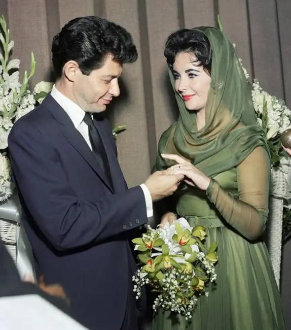 Elizabeth Taylor élete 006
