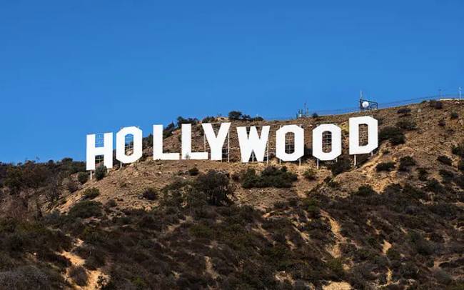 Hollywood felirat