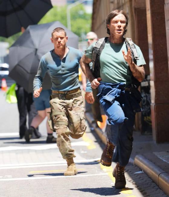 Fotók: Cillian Murphy és Jack O’Connell a Hang nélkül 3 forgatásán