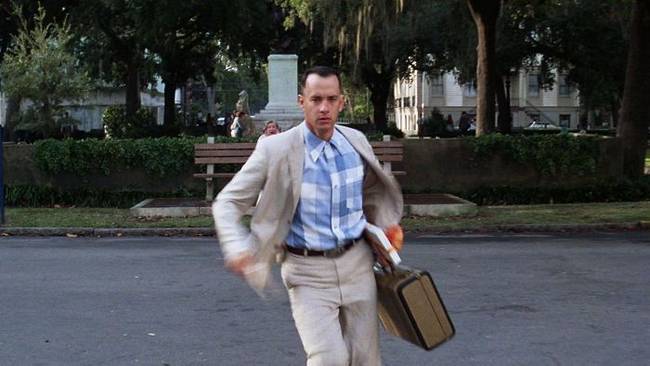 Tom Hanks nem kapott fizetést a Forrest Gump című filmben nyújtott alakításáért, ehelyett a jogdíjak bizonyos százalékában egyezett meg a filmstúdióval. Ennek köszönhetően, mára több mint 40 millió dollárt kaszált a filmmel.
