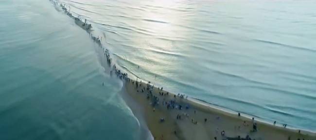 Strand a tengerben.