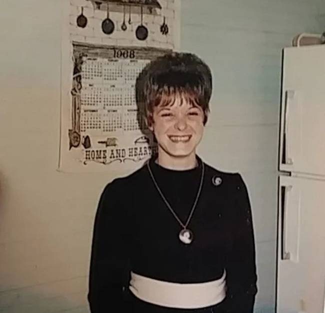„A nagymamám 23 évesen. 1968."