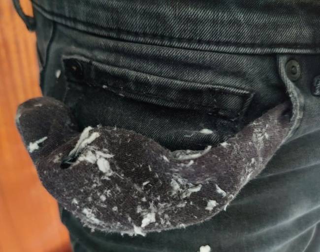 „Mosás előtt elfelejtettem kivenni a zsebemből egy papírt."