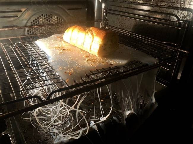 „A barátnőm kenyeret akart sütni nekem...”