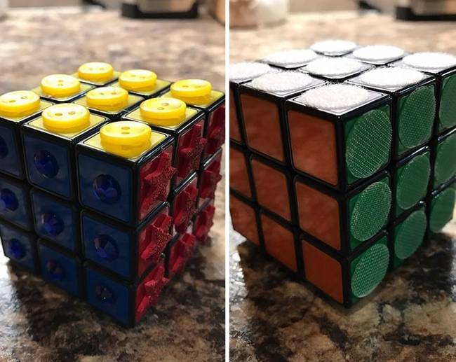 Rubik-kocka vakoknak.