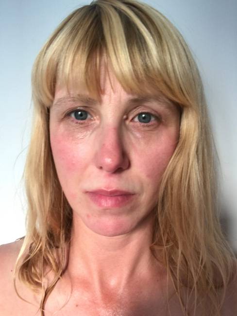 Lynsey Hope alvás 33 óra