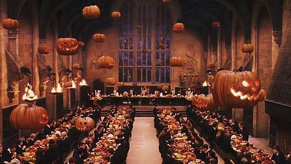 Mi nem Halloweenkor történt?