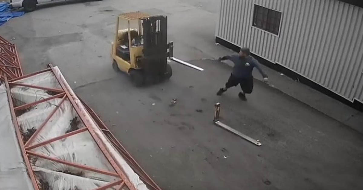 Amikor egyszerre töröd össze az ügyfél motorcsónakját és a főnököd autóját
