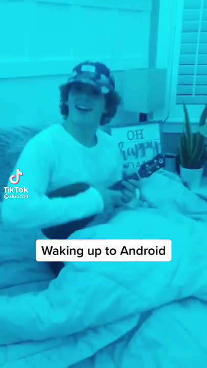 Android vs. iPhone ébresztő
