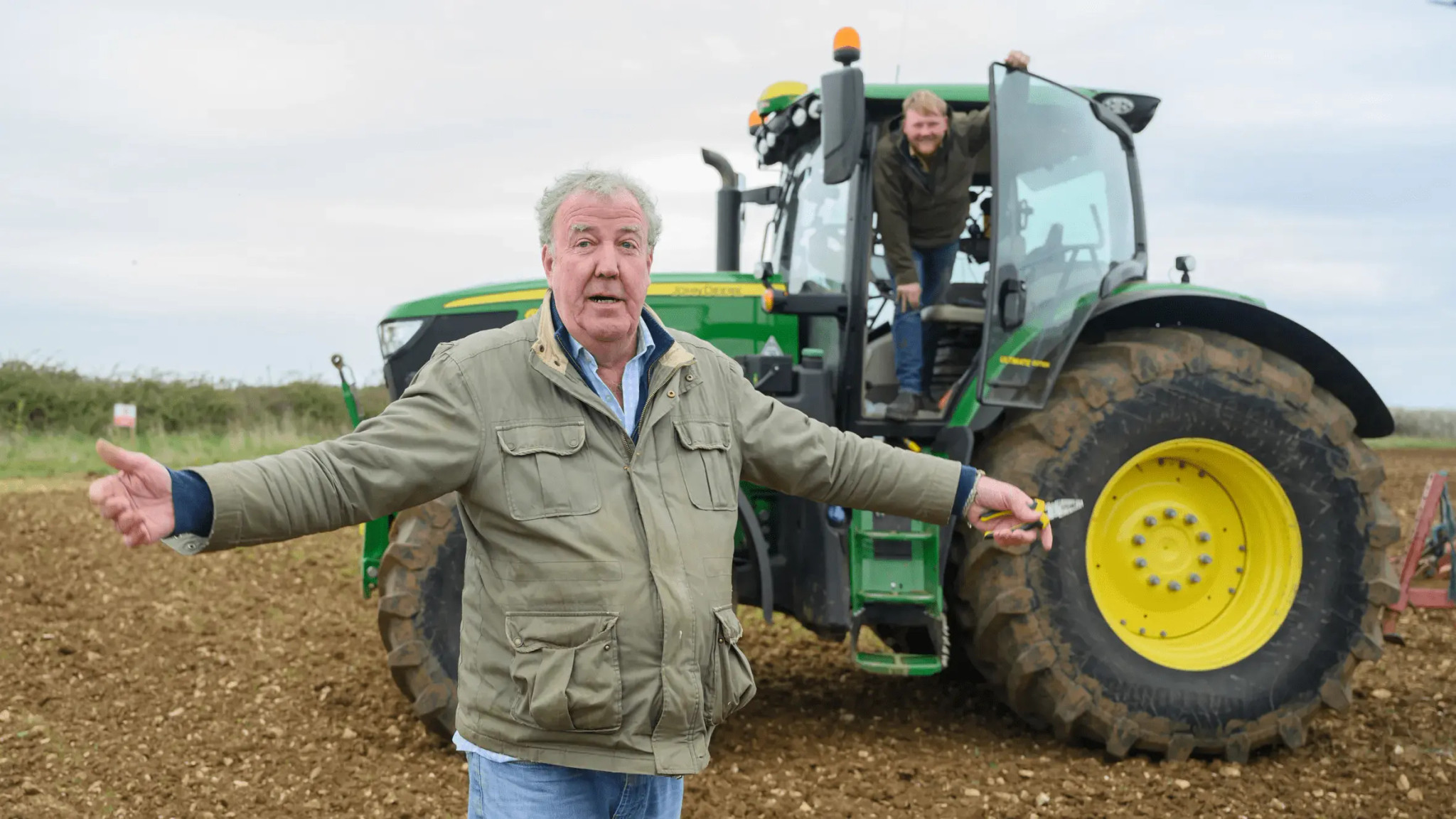 Jeremy Clarkson megkezdte a Clarkson’s Farm hatodik évadának forgatását