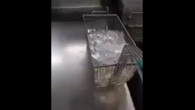 Az év dolgozója azt hitte, hogy jó ötlet jeget sütni a fritőzben