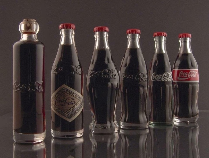 Coca Colás üvegek