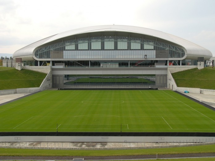Sapporo Dome Stadion 696x522
