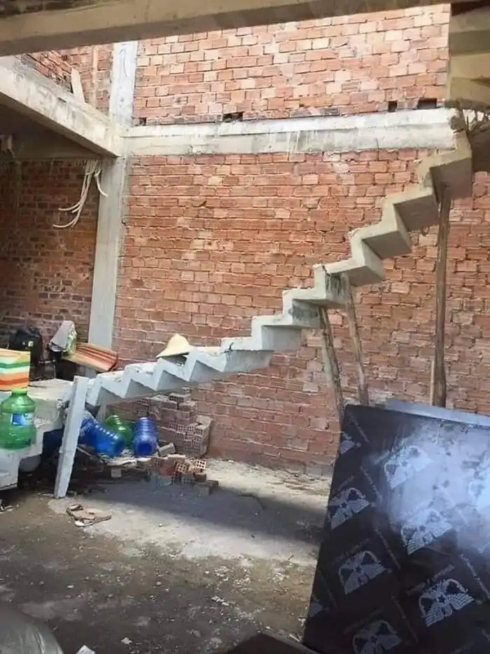 Veszélyes lépcsők 006