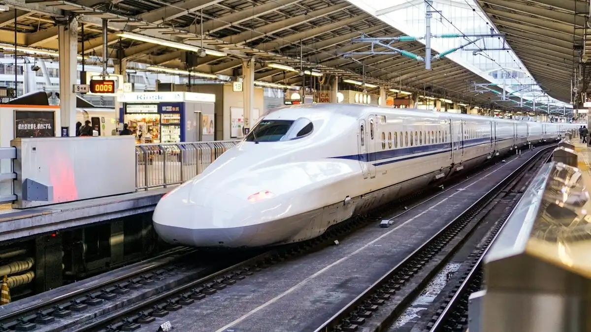 Japán vonatok orrhossza 008