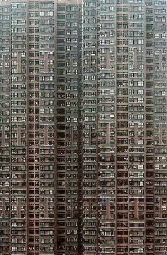 25 fotó a városi pokolról a világ minden tájáról Csungking, építészet, galéria, Hanoi, Hong Kong, Manila, Mexikóváros, New York, Norilszk, nyomornegyedek, Port-au-Prince, szociológia, Szöul, Teherán, Tokió, urbanisztika, városi élet, városi pokol, zsúfolt városok