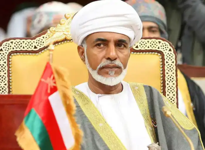 Egy ország, ahol nincsenek munkanélküliek vagy szegények, és a benzin olcsóbb, mint a víz arab országok, biztonságos ország, gazdasági fejlődés, ingyenes egészségügy, ingyenes oktatás, közel-kelet, luxus utazás, Omán, Ománi Szultanátus, Szultán Kábúsz