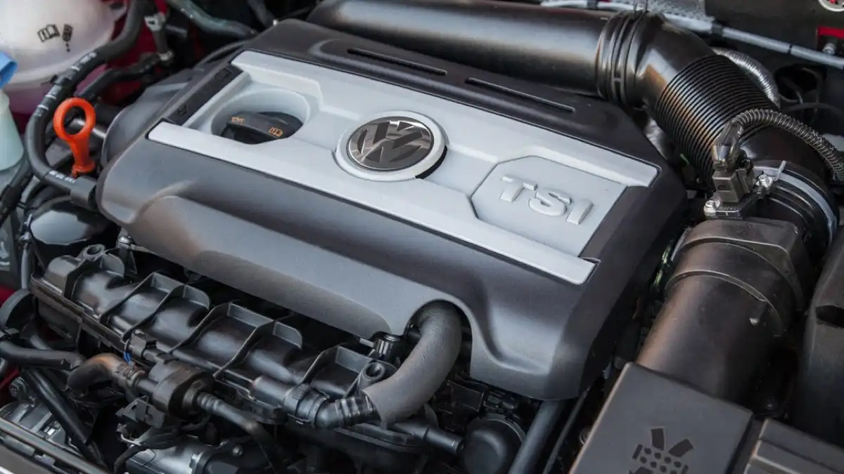 TFSI: Mi ez a motor, és miben különbözik a többitől Audi motor, Downsizing, Downspeeding, Közvetlen befecskendezés, Motor technológia, TFSI motor, TSI motor, Turbófeltöltő, VAG motorok, Volkswagen motor