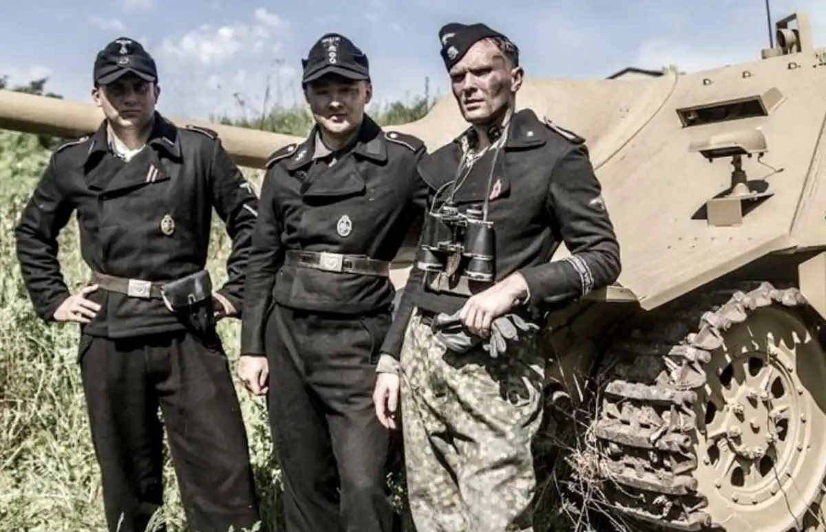 A németek csak 1943-ban vették észre, hogy valami nem stimmel a tankjuk szürke festékével: miért döntöttek úgy, hogy lecserélik, és miért volt eleinte szürke a tank? álcázás, festés, haditechnika, harckocsi, német, stratégia, színek, szovjet, történelem, világháború