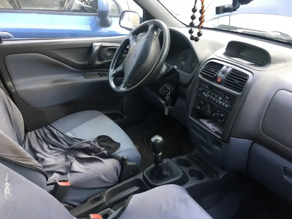 A Ford zseniális és egyszerű megoldása, amit minden autóban alkalmazni kellene autó, Beltér, felszereltség, Ford, innováció, kényelem, Kuga, megoldás, praktikum, tárolás