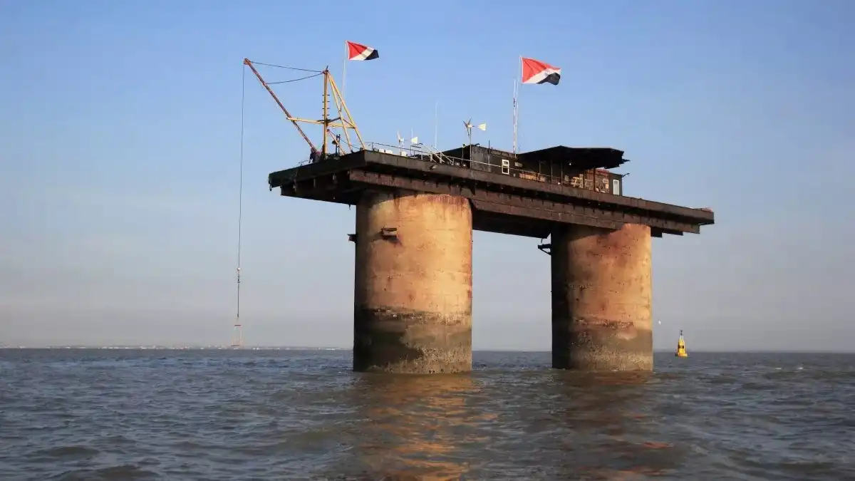 Sealand – egy büszke hercegség két betonoszlopon Erőd, függetlenség, hercegség, Kalózrádió, különlegesség, Mikronemzet, online, Sealand, Szuveneritás, történelem
