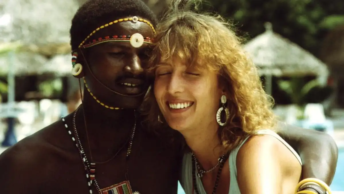 „Afrikaiasan, durván szeretett” – A gazdag svájci asszony drámája: az álomszerelemtől a menekülésig afrika, házasság, Identitás, Kaland, Kenya, Kultúra, Maszáj, Önéletrajz, sors, szerelem