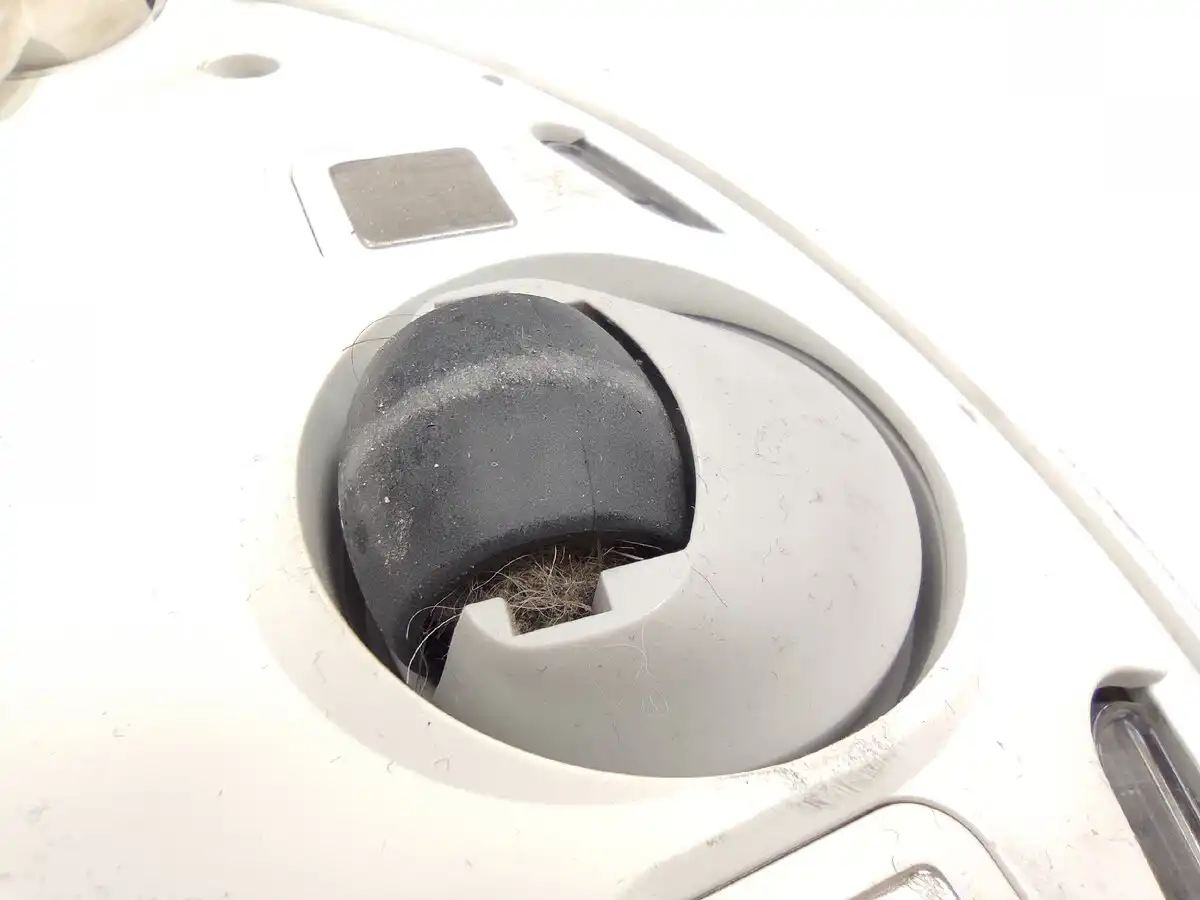 A feleségem robotporszívót szeretett volna, hogy kitakarítsa a házat és a műhelyt. Vettem. 3 év után többet tudok róla, mint az eladók Automatizálás, galéria, háztartás, humor, Kisállatok, mindennapok, otthon, robotporszívó, takarítás, tapasztalat