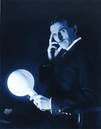 Mit értett az alatt Tesla, amikor azt mondta egy újságírónak, hogy minden ember, aki meghalt, még mindig él? energia, fény, filozófia, Halhatatlanság, kozmosz, lélek, spiritualitás, Tesla, tudat, tudomány