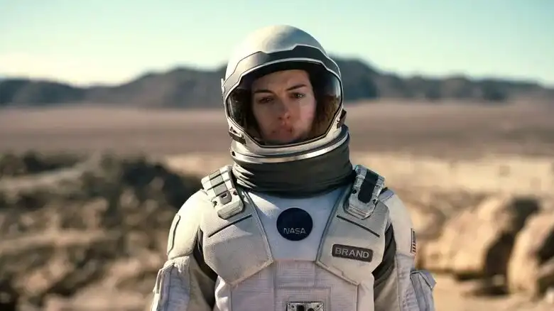 A Csillagok között (2014) című film legbonyolultabb pillanatainak magyarázata Dimenziók, Filmelemzés, gravitáció, idő, Interstellar, rejtély, sci-fi, szeretet, túlélés, Űr