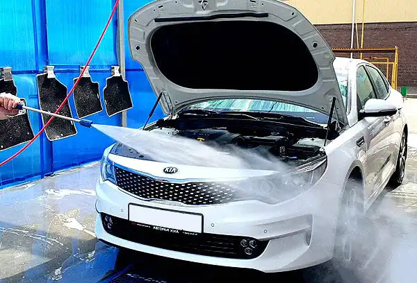Motormosás: lehet vagy nem lehet? autóápolás, biztonság, DIY, karbantartás, motor, Motormosás, Prevenció, tippek, tisztítás, Útmutató