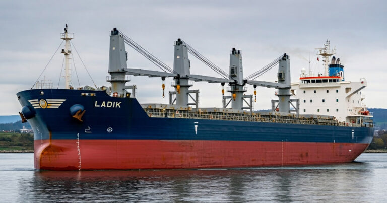 Miért van a kapitányi híd a tatban, ha az orrból jobb a kilátás?