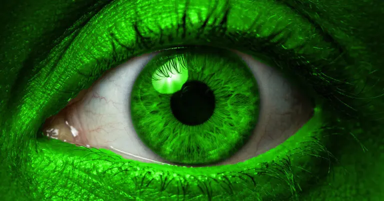 Csak a zöld színt tökéletesen látó emberek képesek elolvasni ezeket a szavakat